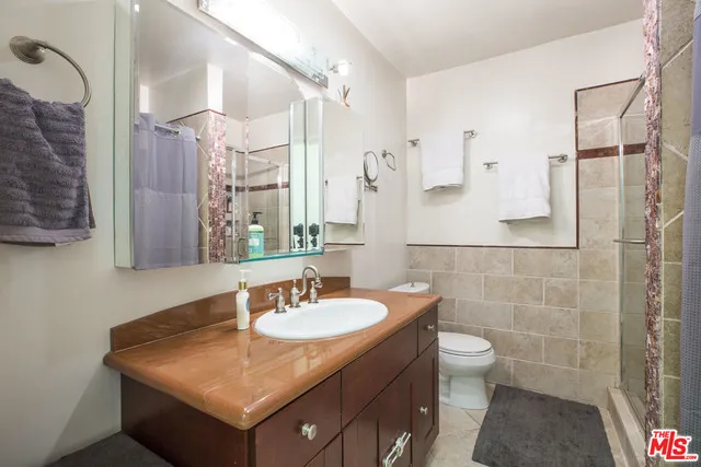5950 Buckingham 412, Culver City, California 90230