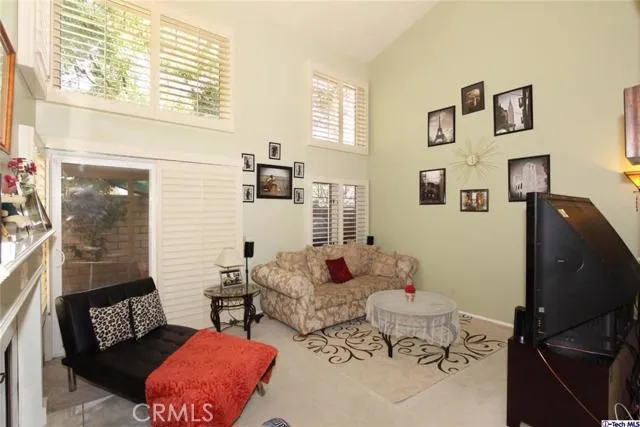 1073 Rocton Dr. Drive, Pasadena, California 91107