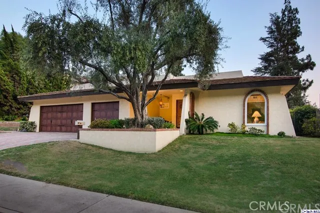3514 Emerald Isle Drive, Glendale, California 91206