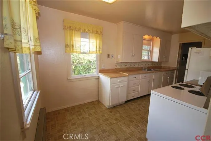 8525 Portola Road, Atascadero, California 93422