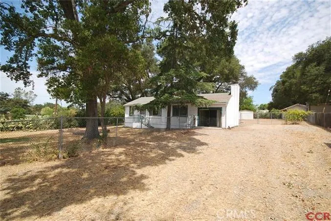 8525 Portola Road, Atascadero, California 93422