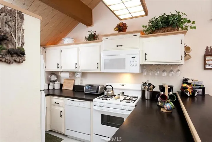 41935 Switzerland Drive 9, Big Bear, California 92315