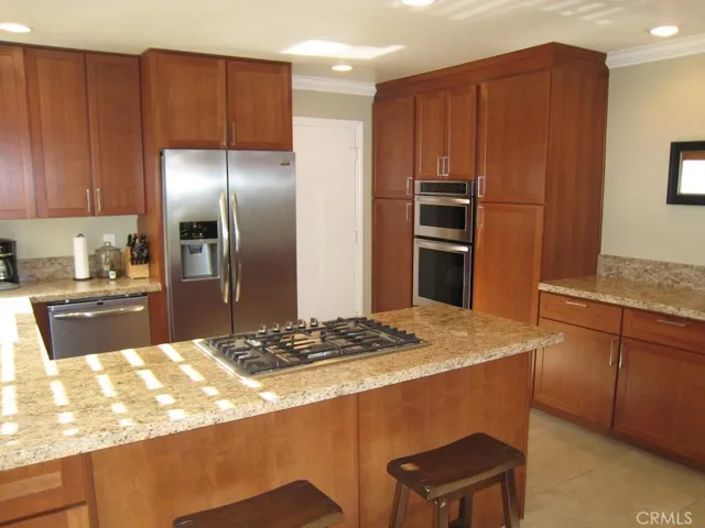 10449 Thrush Avenue, Fountain Valley, California 92708