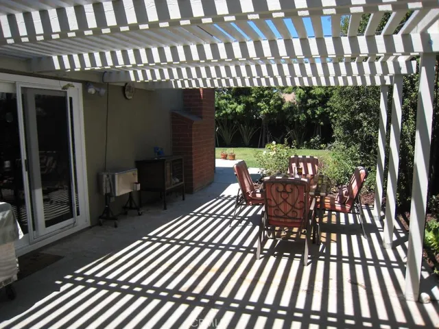 10449 Thrush Avenue, Fountain Valley, California 92708