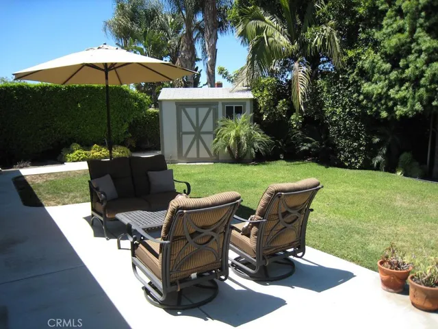 10449 Thrush Avenue, Fountain Valley, California 92708