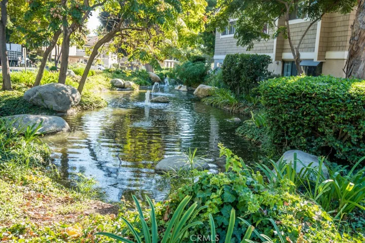 304 Streamwood, Irvine, California 92620