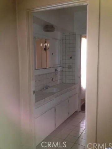 203 N Vendome Street, Los Angeles, California 90026