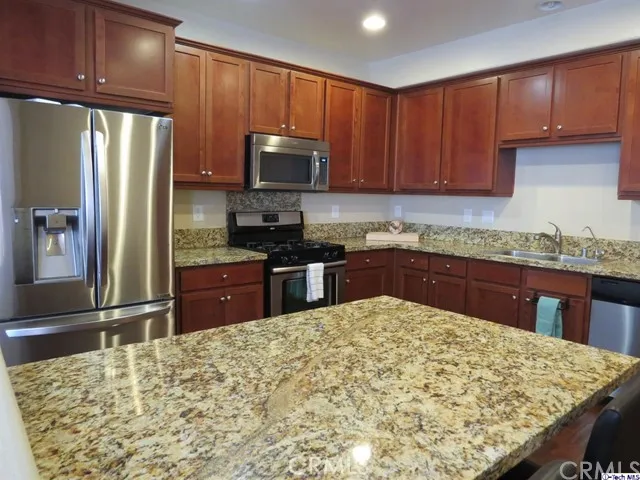 27912 Avalon Drive, Canyon Country, California 91351