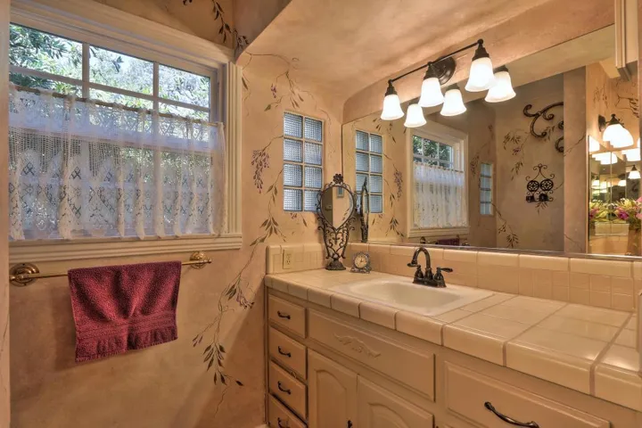 186 Mountain View Avenue, San Jose, California 95127