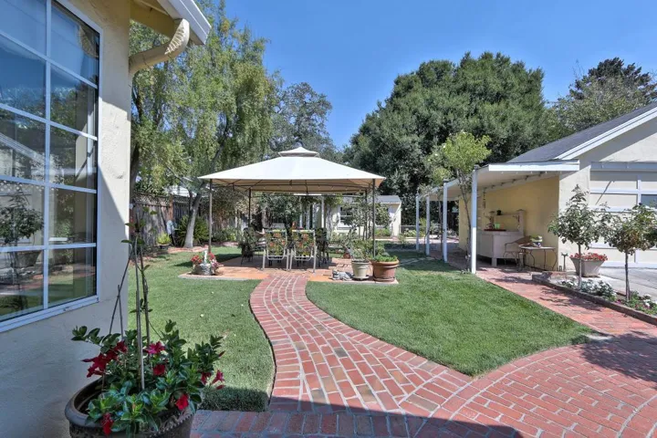 186 Mountain View Avenue, San Jose, California 95127