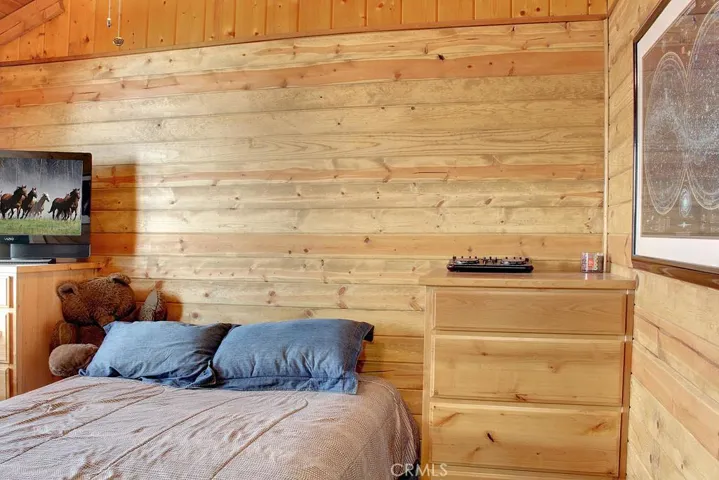 101 Dawn Drive, Big Bear, California 92314