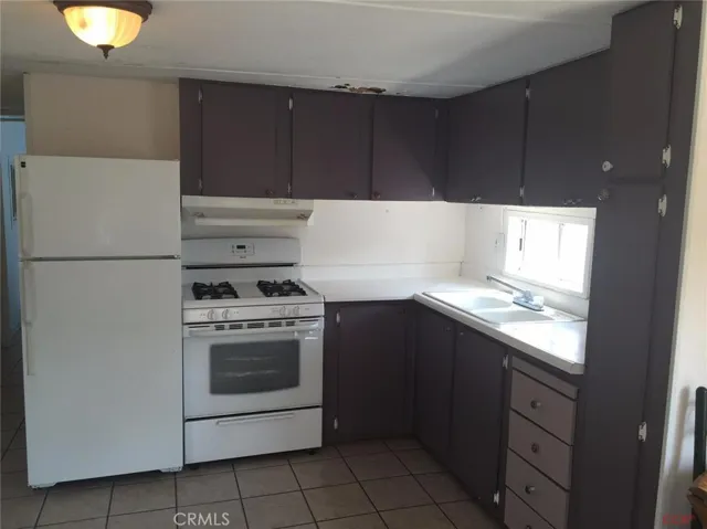 3860 S Higuera Cs1, San Luis Obispo, California 93401