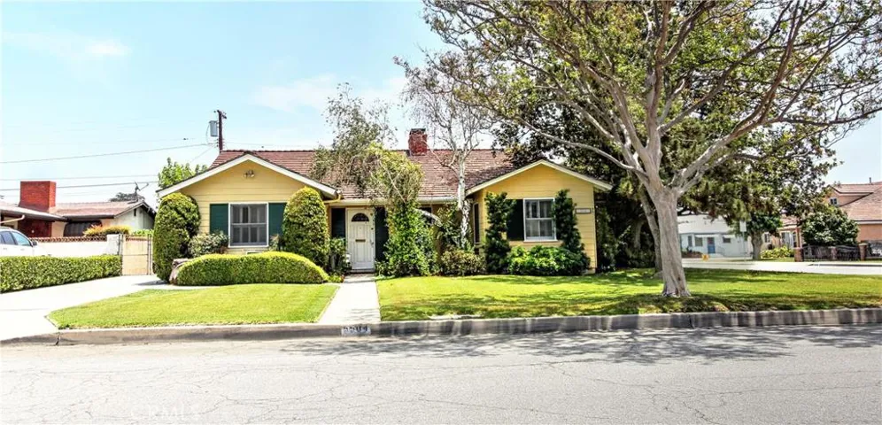 5504 Robinhood Avenue, Temple City, California 91780