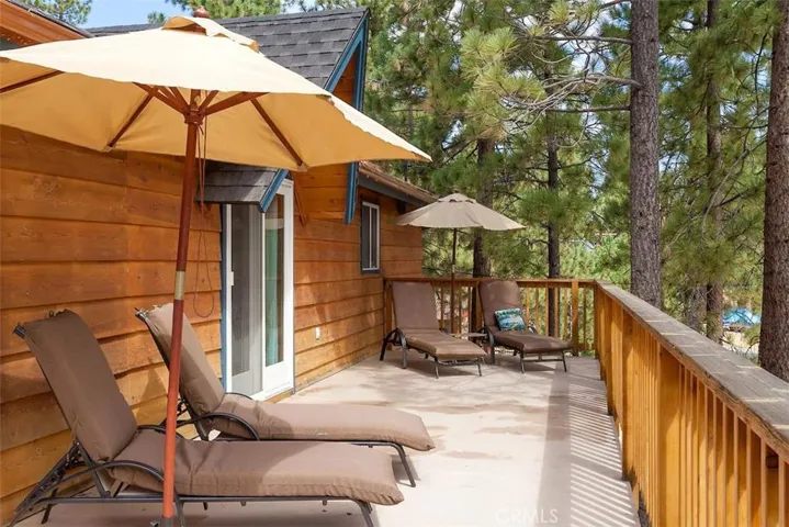 444 Temple Lane, Big Bear, California 92315