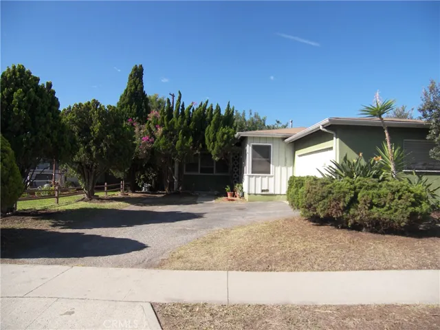 13227 Isis Ave Hawthorne CA