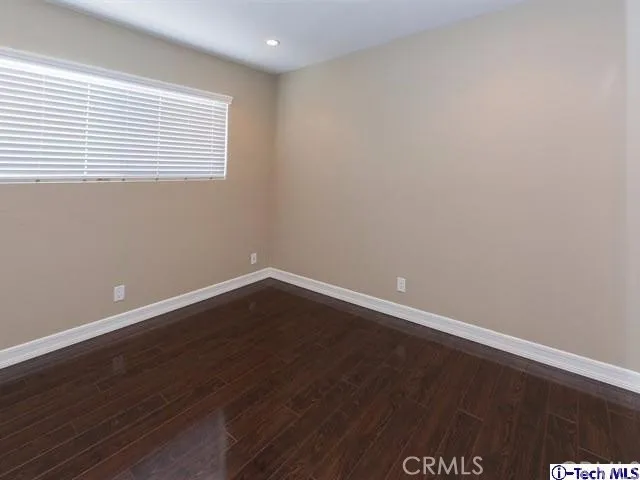 7732 Via Sorrento 30, Burbank, California 91504