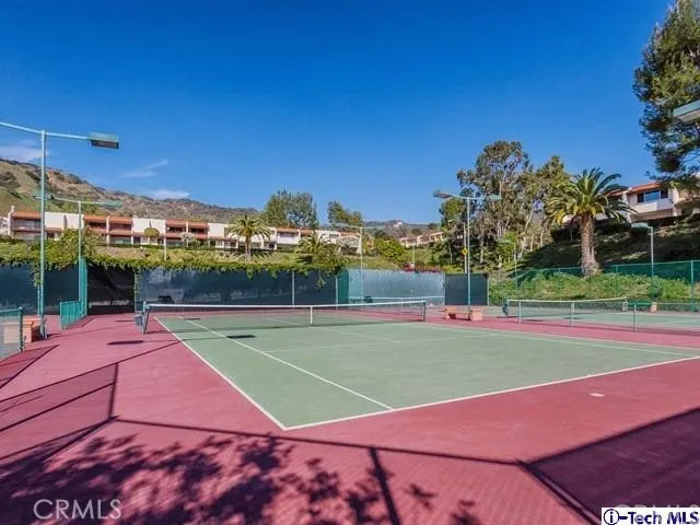 7732 Via Sorrento 30, Burbank, California 91504