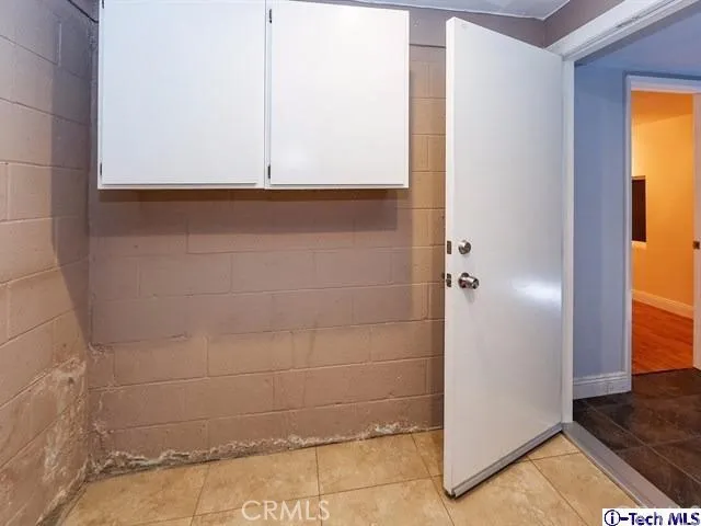 7732 Via Sorrento 30, Burbank, California 91504