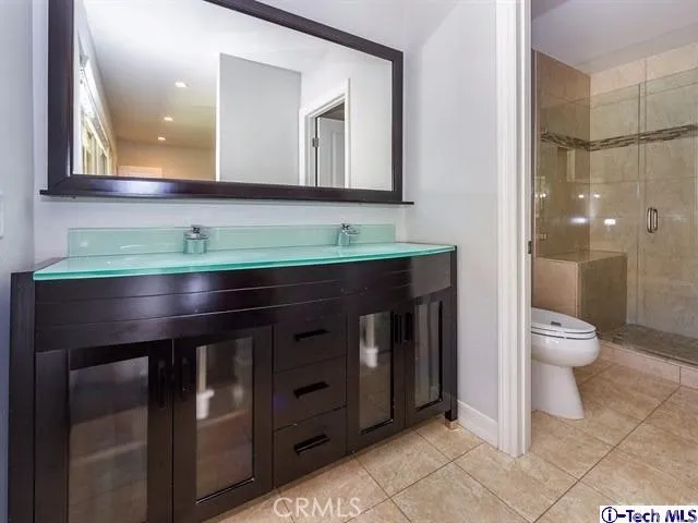 7732 Via Sorrento 30, Burbank, California 91504