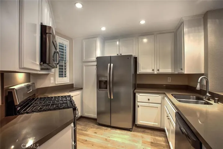 2000 Pacifc Coast Highway 206, Huntington Beach, California 92648