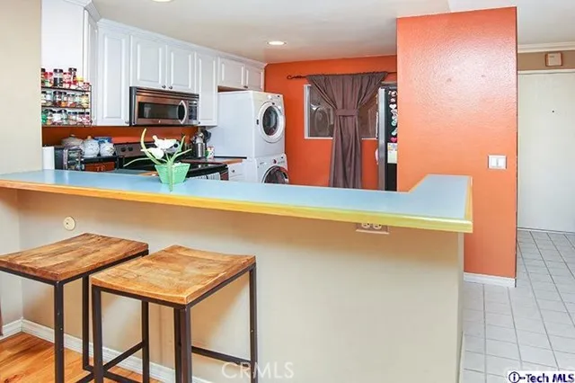2940 N Verdugo Road 219, Glendale, California 91208
