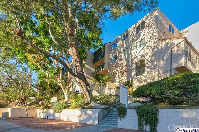2940 N Verdugo Road 219, Glendale, California 91208