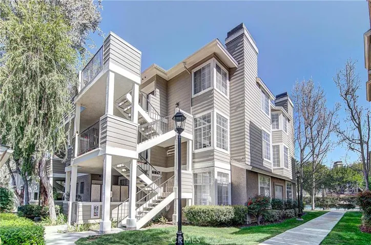 23412 Pacific Park Drive Unit 15I, Aliso Viejo, California 92656