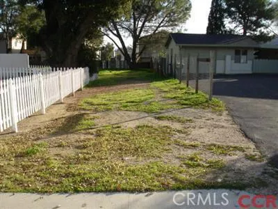driveway to access lot