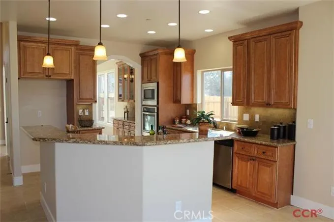 1207 Blue Oak Way, Paso Robles, California 93446