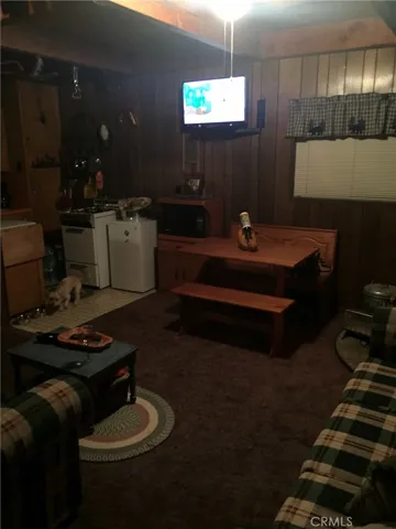 928 W Aeroplane Boulevard, Big Bear, California 92314