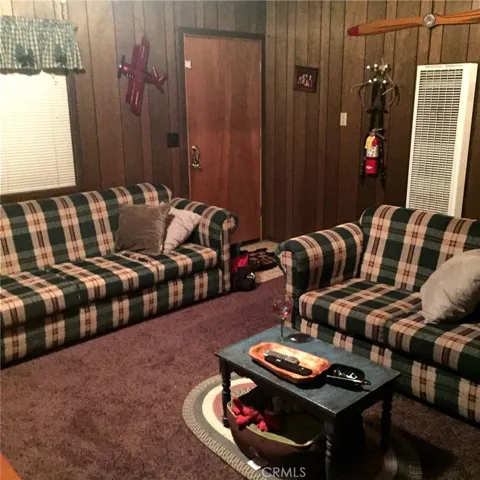 928 W Aeroplane Boulevard, Big Bear, California 92314