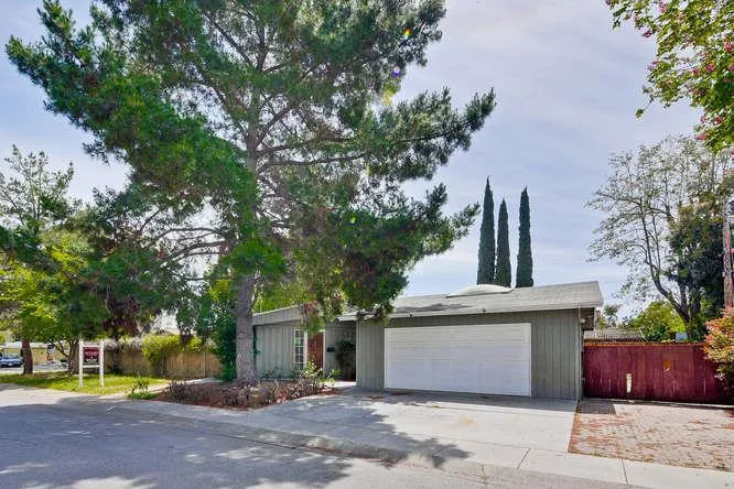 18600 Barnhart Avenue, Cupertino, California 95014