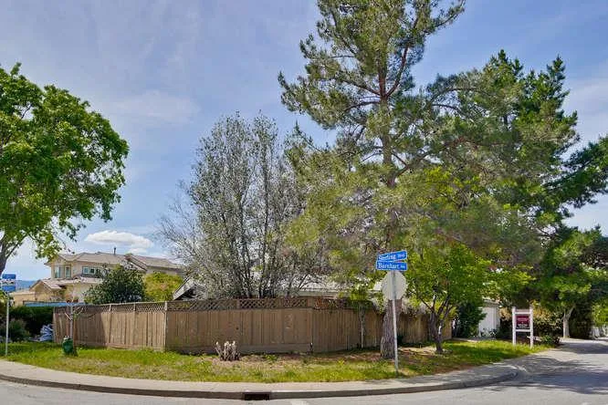 18600 Barnhart Avenue, Cupertino, California 95014