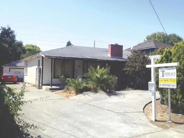 1460 Kentfield Avenue, Redwood City, California 94061