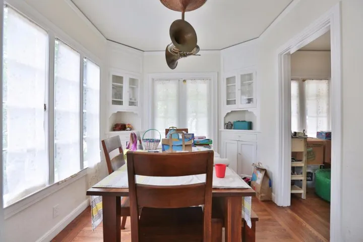 755 Arnold Way, Menlo Park, California 94025