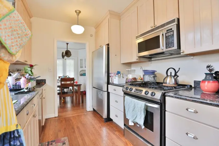 755 Arnold Way, Menlo Park, California 94025
