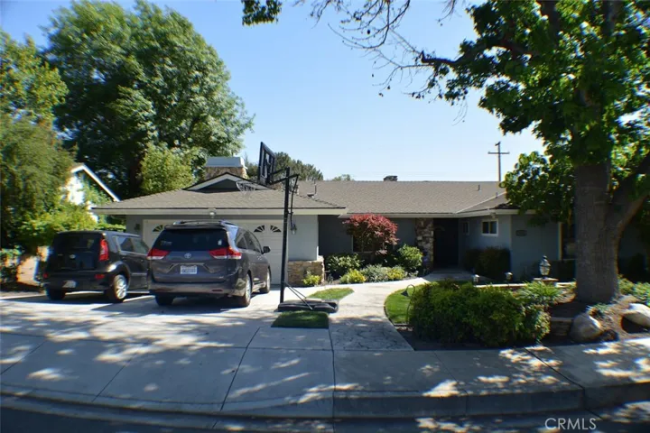630 Delaware Drive, Claremont, California 91711