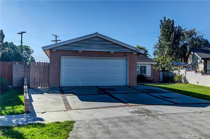 1426 W Cruces Street, Wilmington, California 90744