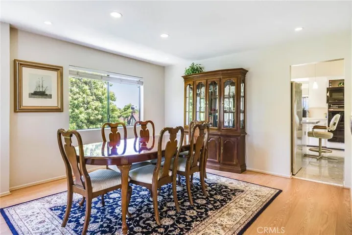 220 S Helberta Avenue G, Redondo Beach, California 90277