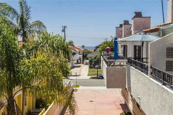 220 S Helberta Avenue G, Redondo Beach, California 90277