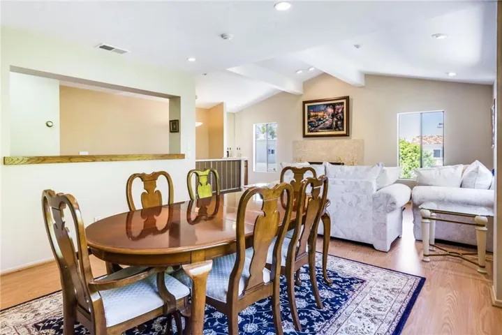 220 S Helberta Avenue G, Redondo Beach, California 90277