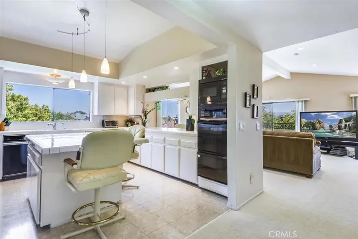 220 S Helberta Avenue G, Redondo Beach, California 90277