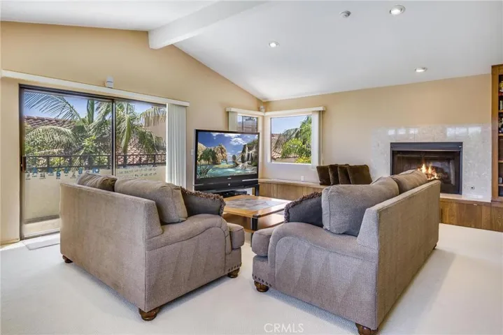 220 S Helberta Avenue G, Redondo Beach, California 90277