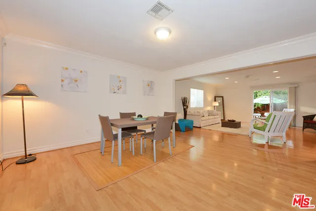 7866 Winnetka Avenue, Winnetka, California 91306