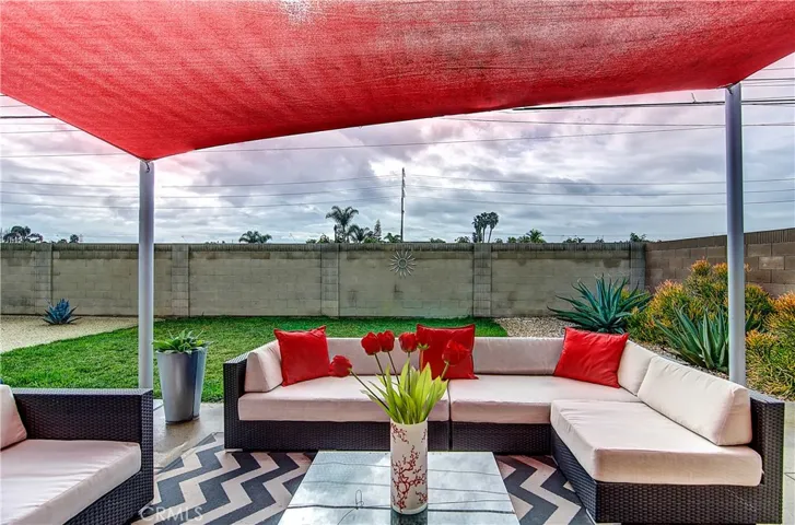 10322 Kukui Drive, Huntington Beach, California 92646
