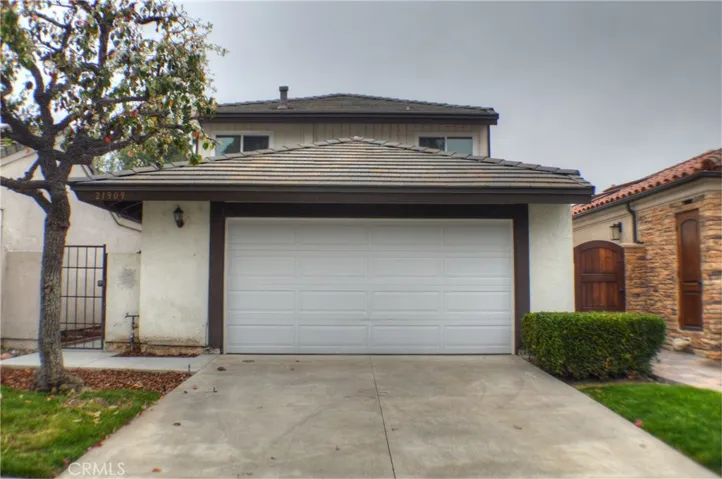 21909 Huron Lane, Lake Forest, California 92630