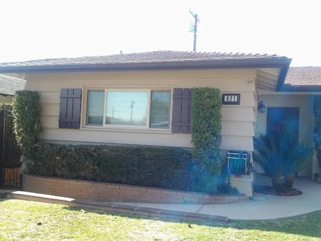 nice curb appeal