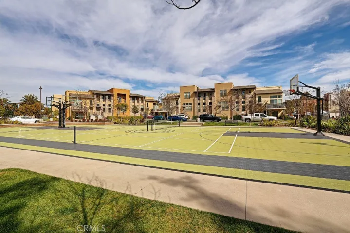 13029 Central Avenue 404, Hawthorne, California 90250