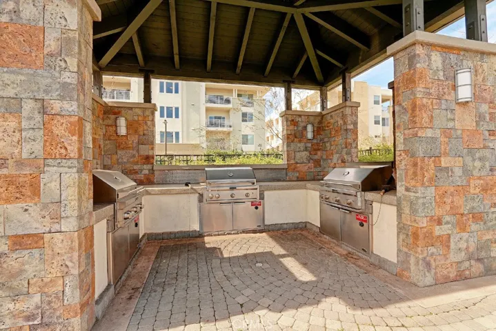 13029 Central Avenue 404, Hawthorne, California 90250