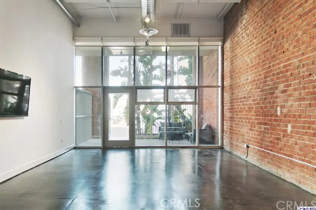 120 S Hewitt Street 6, Los Angeles, California 90012